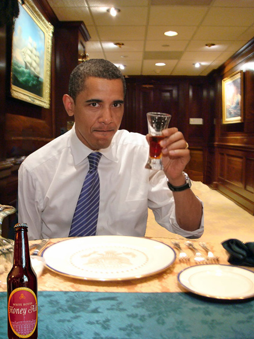 obama-drinking-beer