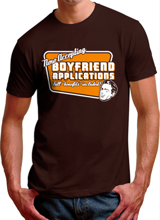 Now Accepting Boyfriend Applications Mens T-Shirt
