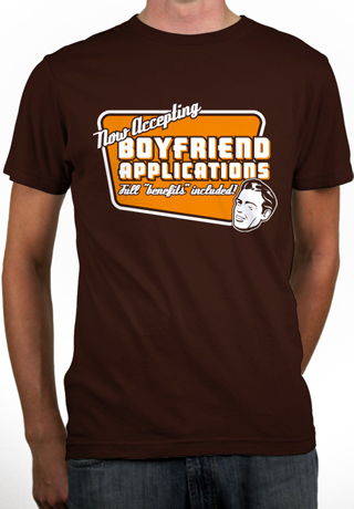 Now Accepting Boyfriend Applications Mens Organic T-Shirt